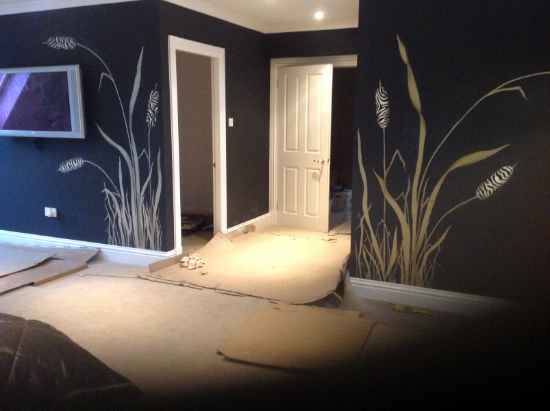 flora mural