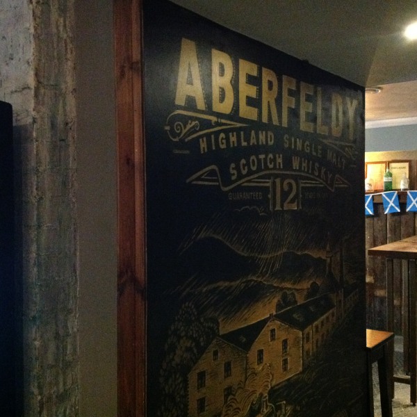 weepub mural